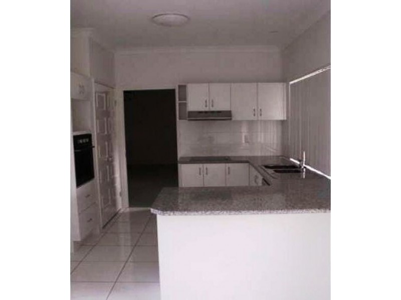 33 Riverbend Crescent, Morayfield QLD 4506