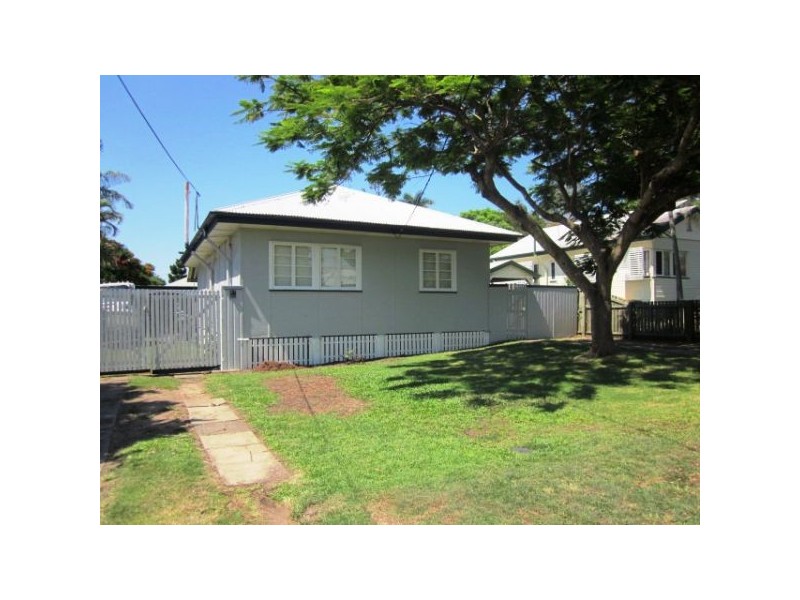 87 Pechey Street, Chermside QLD 4032