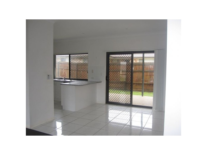 33 Riverbend Crescent, Morayfield QLD 4506