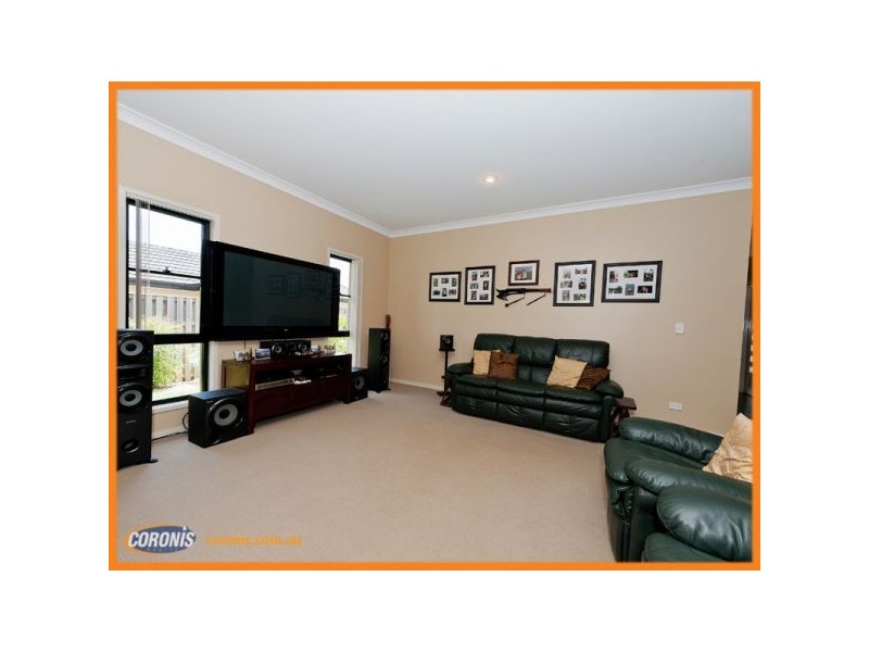 11 Greendragon Crescent, Upper Coomera QLD 4209