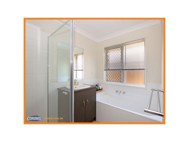 19 Williams Crescent, North Lakes QLD 4509