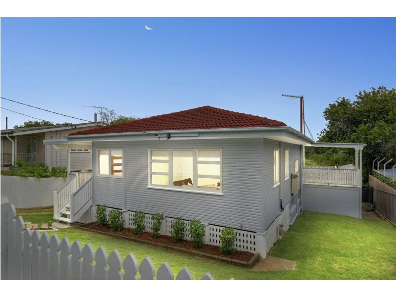 11 Viney Street, Chermside West QLD 4032