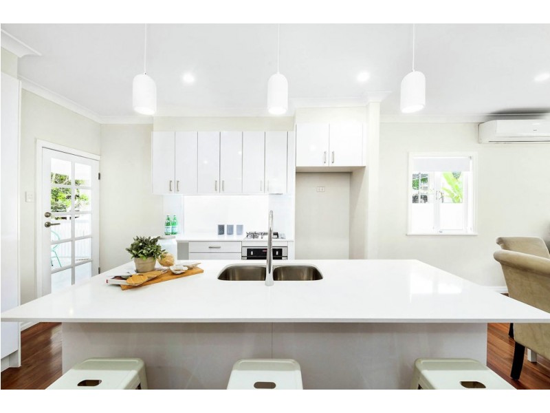 11 Viney Street, Chermside West QLD 4032