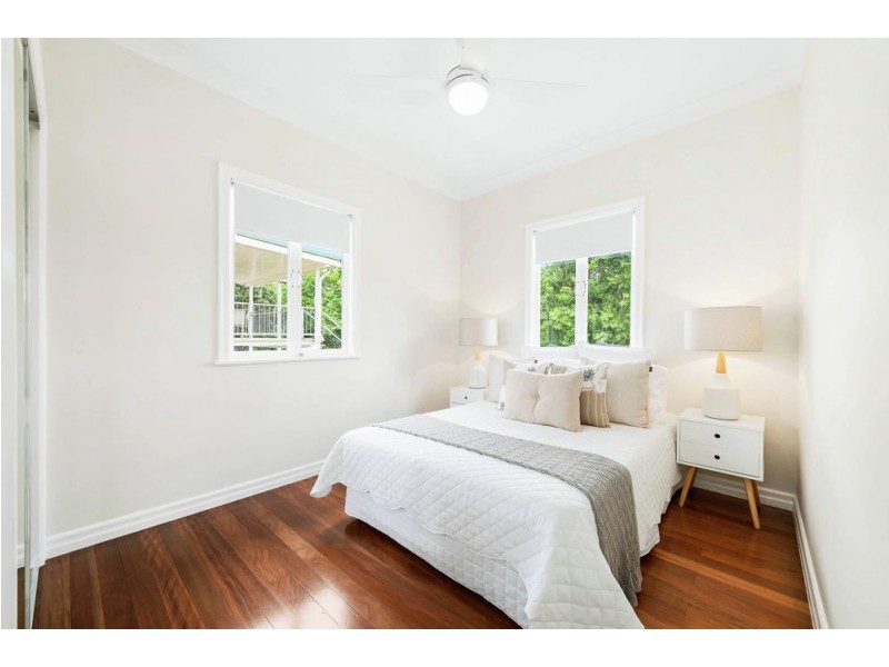 11 Viney Street, Chermside West QLD 4032