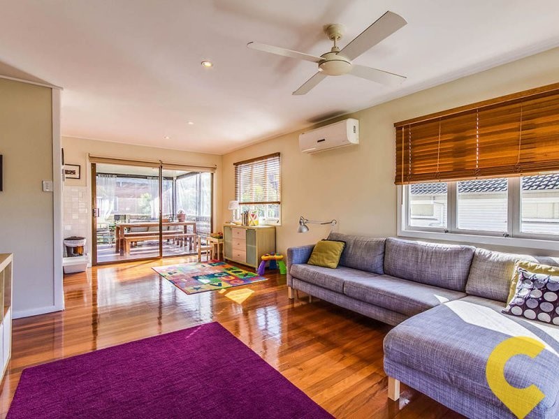 4 Tasman Street, Stafford Heights QLD 4053