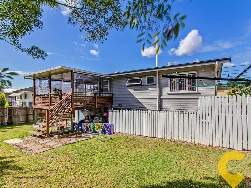 4 Tasman Street, Stafford Heights QLD 4053