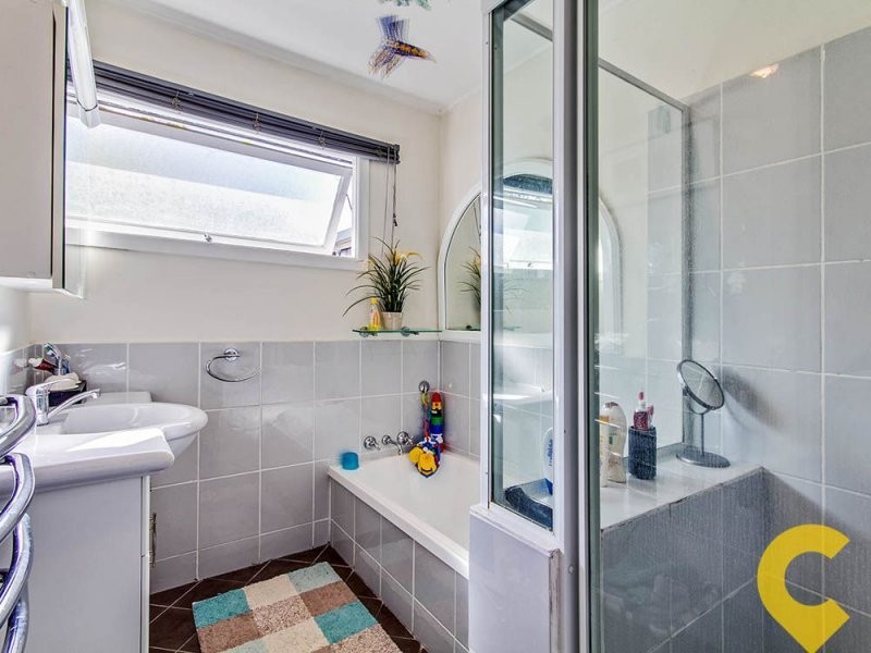 4 Tasman Street, Stafford Heights QLD 4053