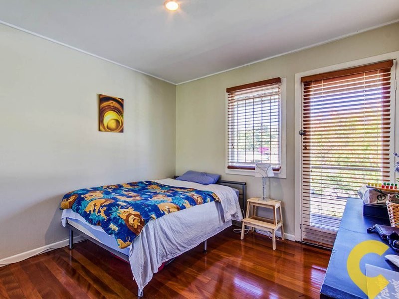 4 Tasman Street, Stafford Heights QLD 4053