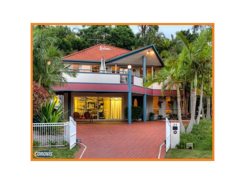 38 Deerdale Street, Stafford Heights QLD 4053