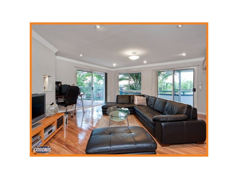 38 Deerdale Street, Stafford Heights QLD 4053