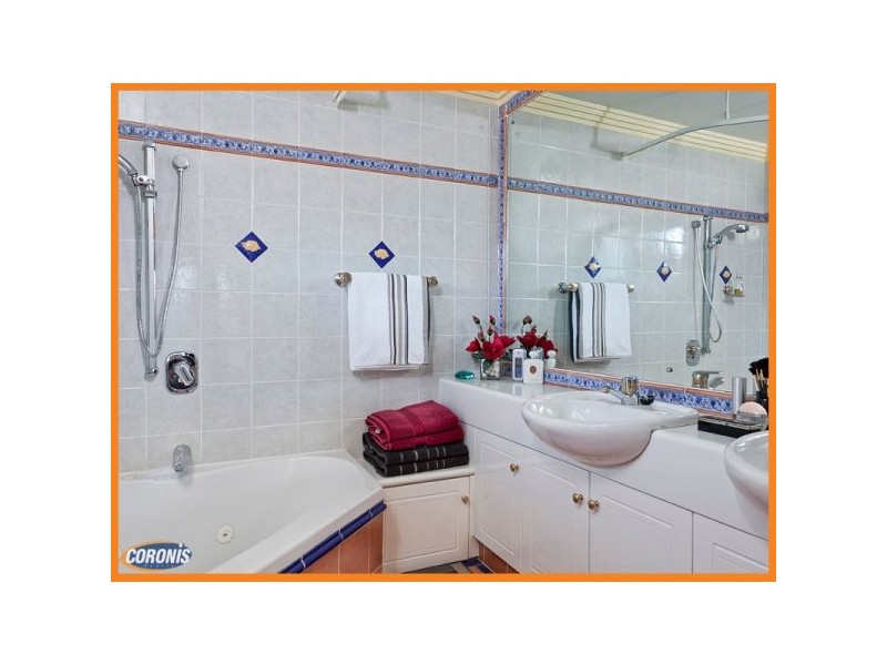 38 Deerdale Street, Stafford Heights QLD 4053