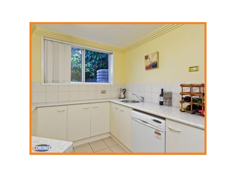 38 Deerdale Street, Stafford Heights QLD 4053