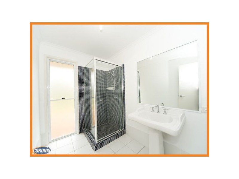 182 Montanus Drive, Woodford QLD 4514