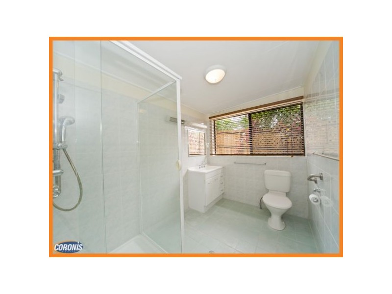 4 Whites Road, Chermside West QLD 4032