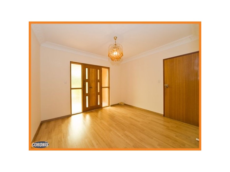 4 Whites Road, Chermside West QLD 4032