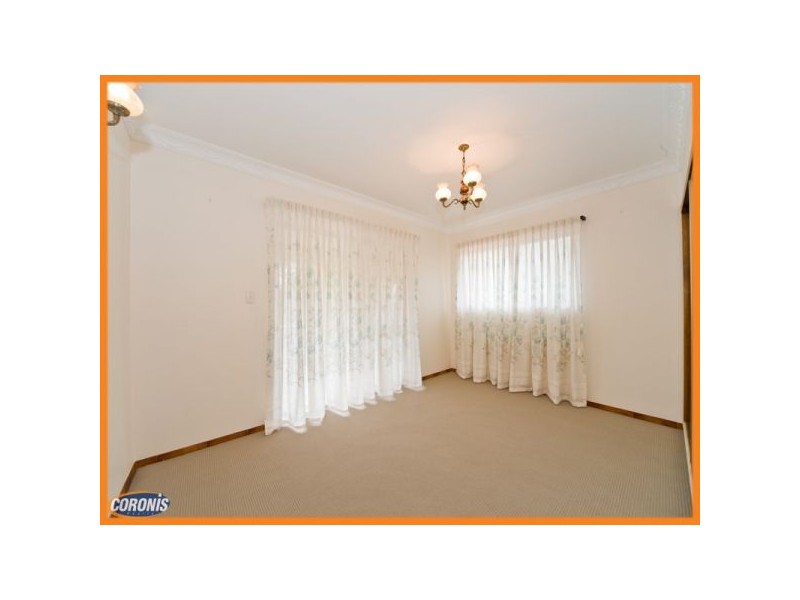 4 Whites Road, Chermside West QLD 4032