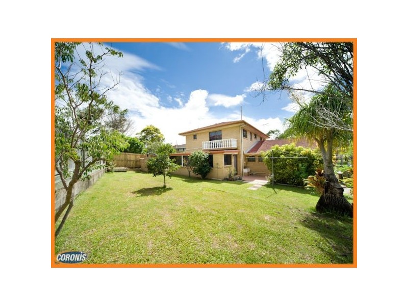 4 Whites Road, Chermside West QLD 4032