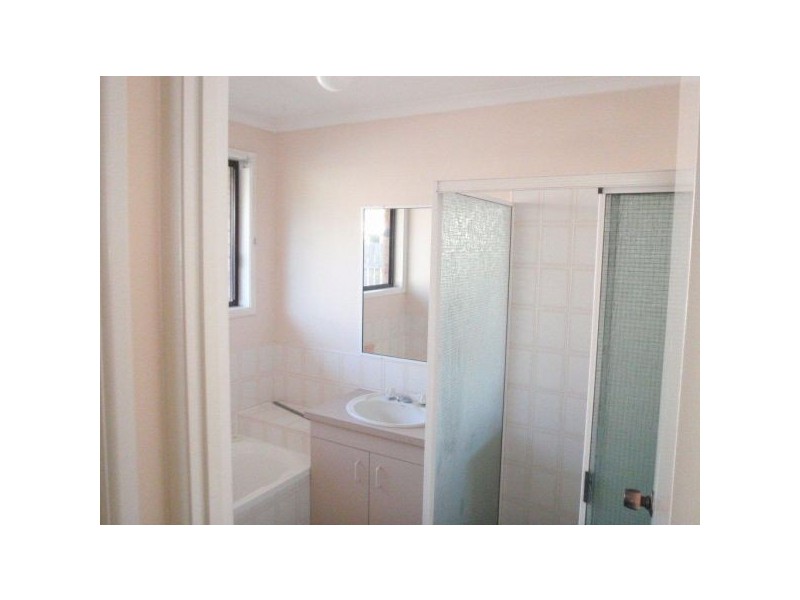 Unit 2, 3 Dowling Court, Caboolture QLD 4510