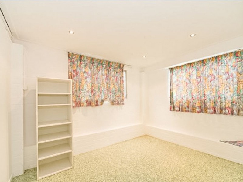 10 Madeira Street, The Gap QLD 4061