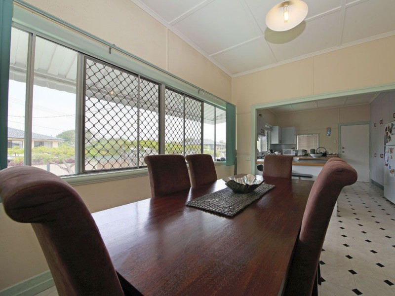 7 East Avenue, Brighton QLD 4017