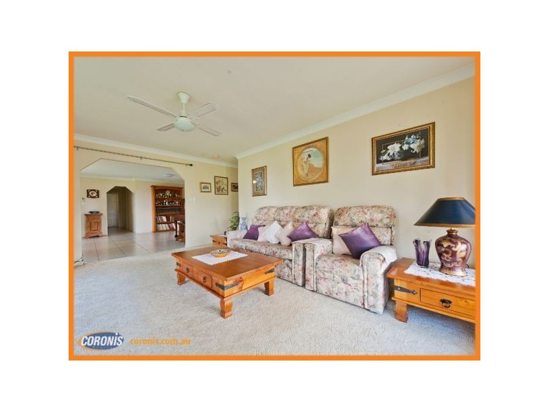 42 Crozier Crescent, Meadowbrook QLD 4131