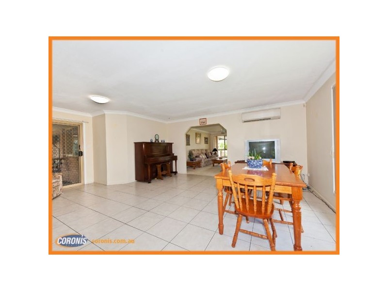 42 Crozier Crescent, Meadowbrook QLD 4131