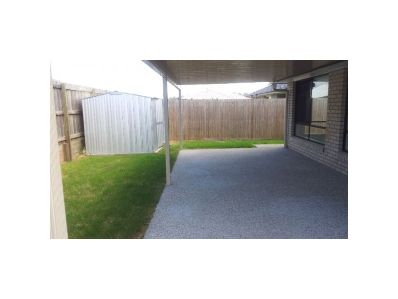 5 Beaumont Drive, Pimpama QLD 4209