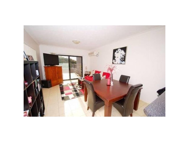 2/93 Waminda Street, Morningside QLD 4170