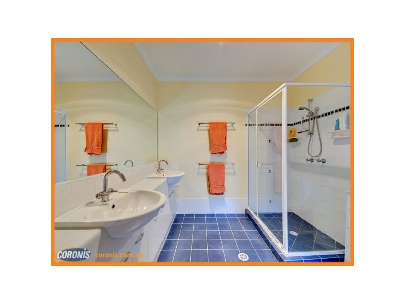 1 Twin Lakes Drive, Murrumba Downs QLD 4503