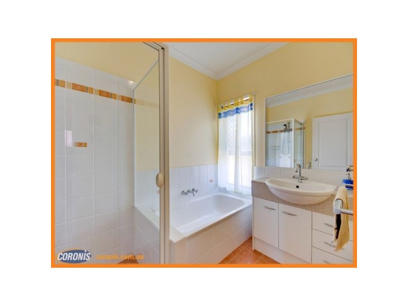 1 Twin Lakes Drive, Murrumba Downs QLD 4503