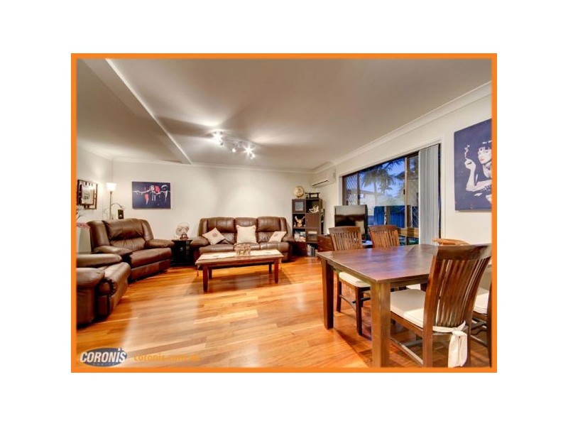 2/17 Burnaby Tce, Gordon Park QLD 4031