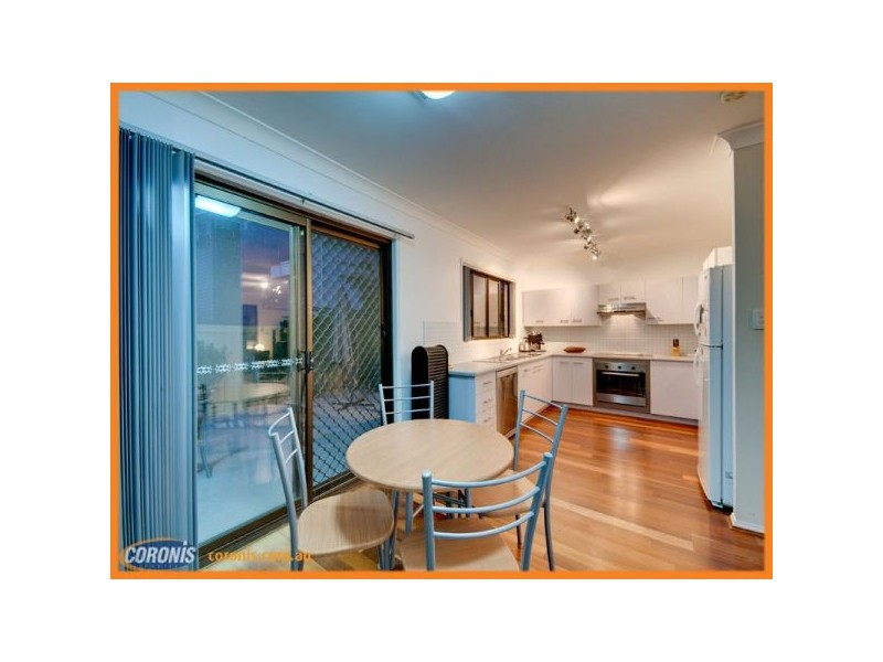 2/17 Burnaby Tce, Gordon Park QLD 4031