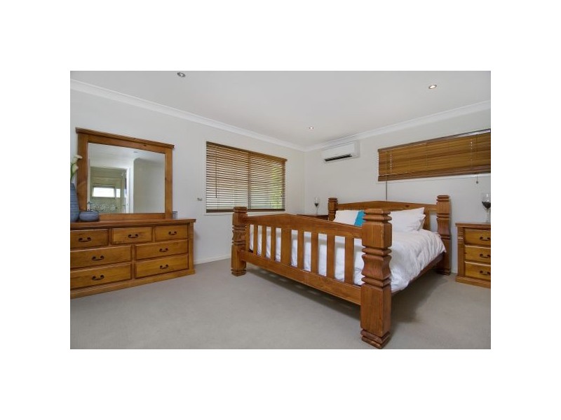 221 Bunya Road, Arana Hills QLD 4054