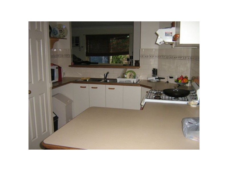 8 Birchgrove Crescent, Kallangur QLD 4503