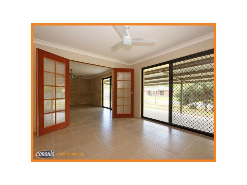 16 Water Street, Kallangur QLD 4503