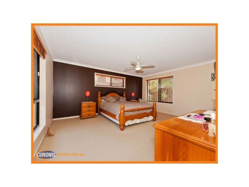 22 The Avenue, Windaroo QLD 4207