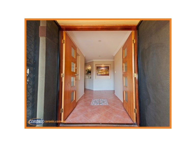 22 The Avenue, Windaroo QLD 4207