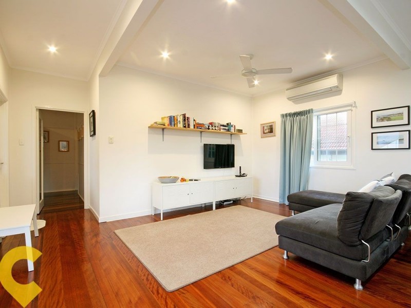 25 White Street, Wavell Heights QLD 4012