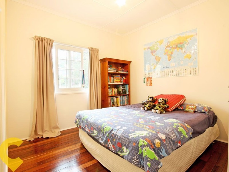 25 White Street, Wavell Heights QLD 4012