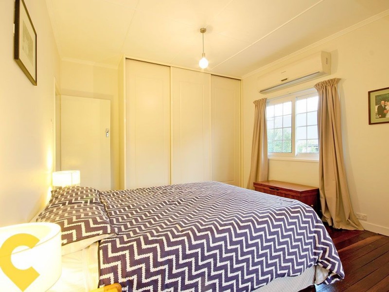 25 White Street, Wavell Heights QLD 4012