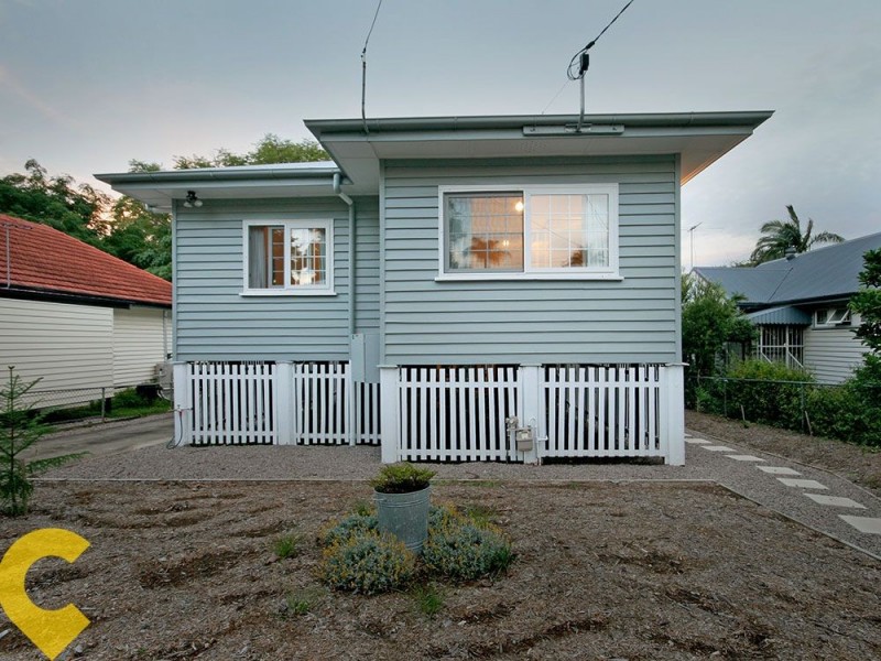 25 White Street, Wavell Heights QLD 4012