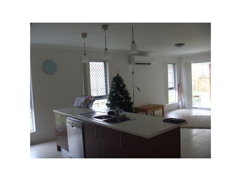 21 Winlock Circ, Warner QLD 4500