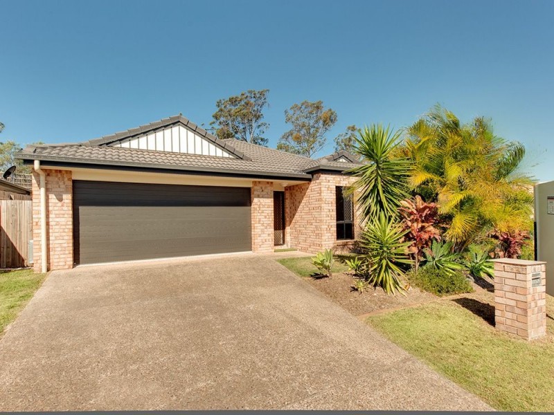 8 Illawarra Close, Griffin QLD 4503