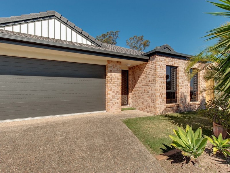 8 Illawarra Close, Griffin QLD 4503