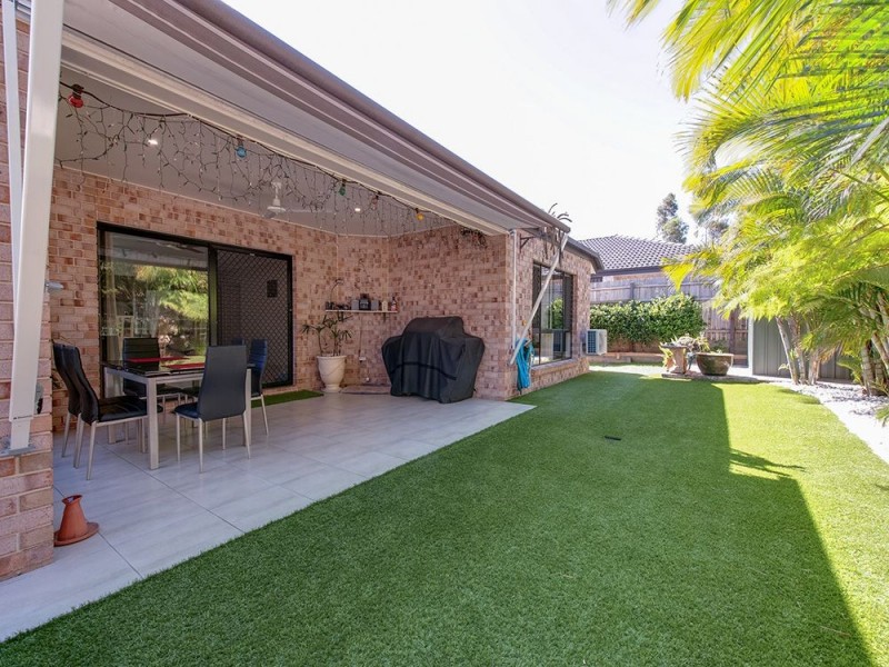 8 Illawarra Close, Griffin QLD 4503