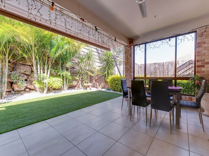 8 Illawarra Close, Griffin QLD 4503
