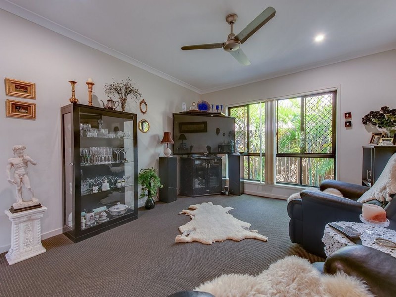 8 Illawarra Close, Griffin QLD 4503