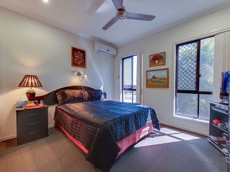 8 Illawarra Close, Griffin QLD 4503