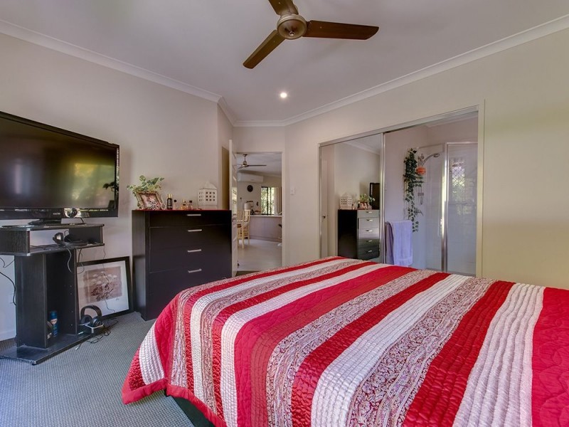 8 Illawarra Close, Griffin QLD 4503