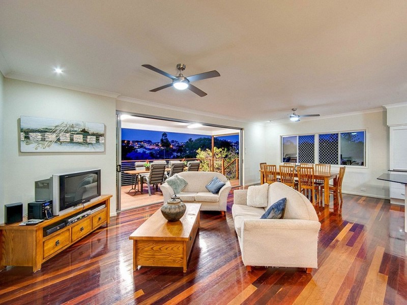 55 White Street, Wavell Heights QLD 4012